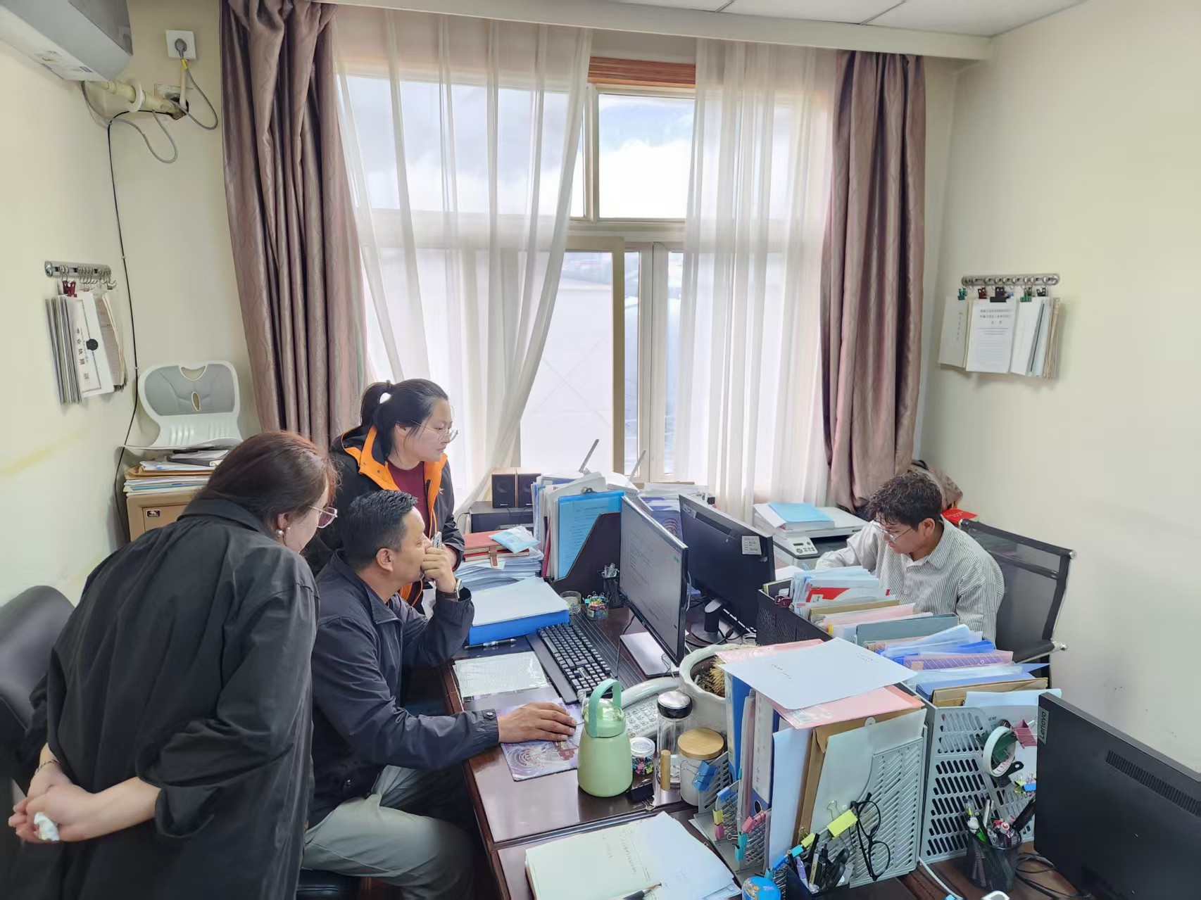 会议照片1.jpg